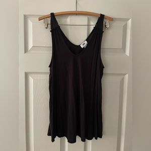 Old Navy Black tank